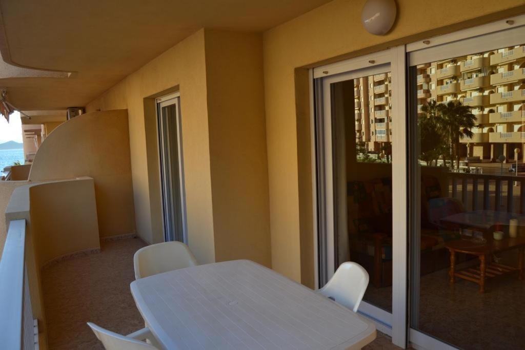לה מנגה דל מר מנור Apartamentos Turisticos Puerto Tomas Maestre מראה חיצוני תמונה