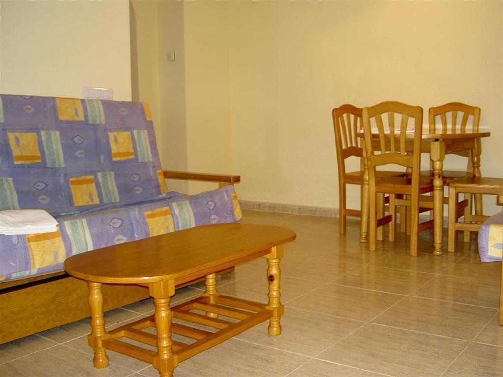לה מנגה דל מר מנור Apartamentos Turisticos Puerto Tomas Maestre חדר תמונה