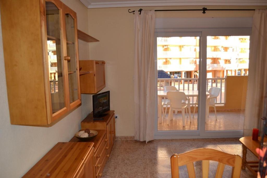לה מנגה דל מר מנור Apartamentos Turisticos Puerto Tomas Maestre חדר תמונה