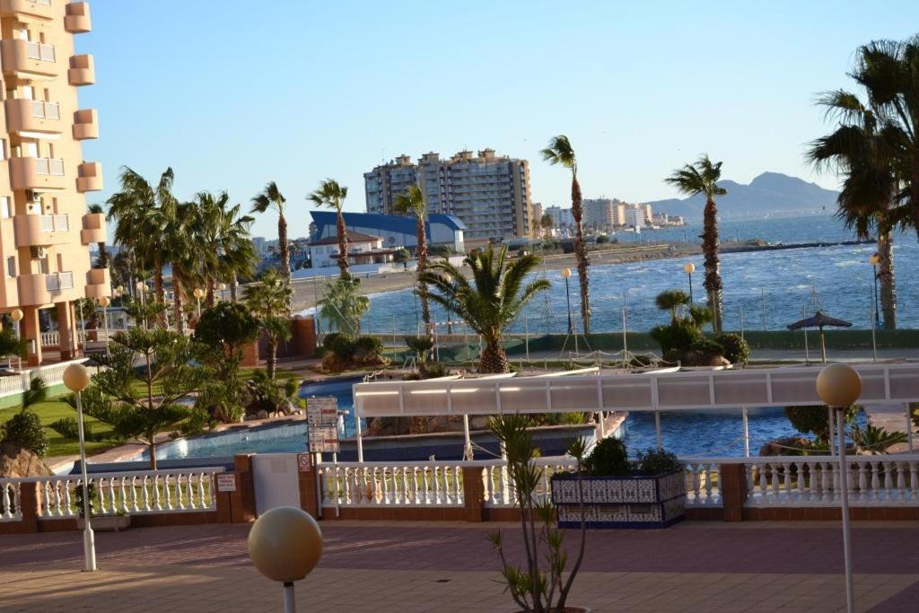 לה מנגה דל מר מנור Apartamentos Turisticos Puerto Tomas Maestre מראה חיצוני תמונה