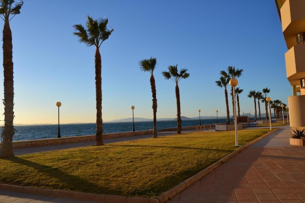 לה מנגה דל מר מנור Apartamentos Turisticos Puerto Tomas Maestre מראה חיצוני תמונה